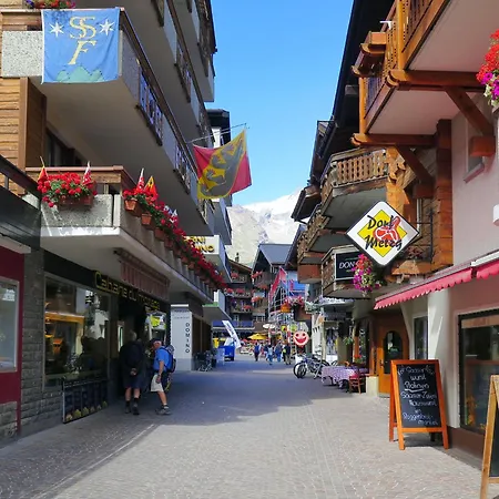 Chateau B-3 By Interhome Lägenhet